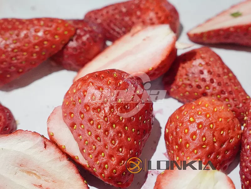 freeze dried strawberries